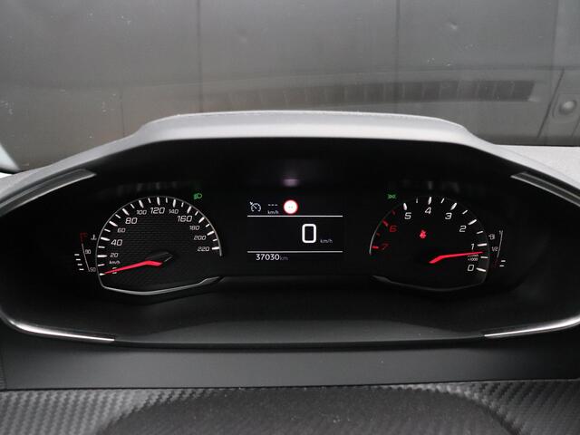 Peugeot 208 1.2 PureTech Active Pack | PDC | TREKHAAK | APPLE CARPLAY |