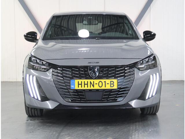 Peugeot 208 1.2 Hybrid 145PK e-DCS6 GT | 1ste eigenaar | AppleCarplay/Android Auto | 17"LMV | 360'Camera | AUTOMAAT | Keyless | Adaptive Cruise Control | Climate Control | FULL LED | Sfeerverlichting | Isofix | Privacy Glass |