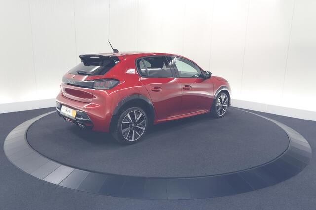 Peugeot 208 PureTech 130 EAT8 GT | Panoramadak | Camera | Apple Carplay | Stoelverwarming