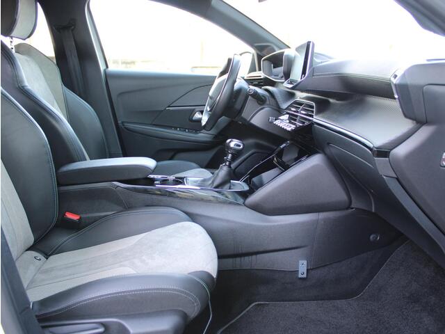 Peugeot 208 1.2 PureTech GT Pack | Navi / Camera / Climate