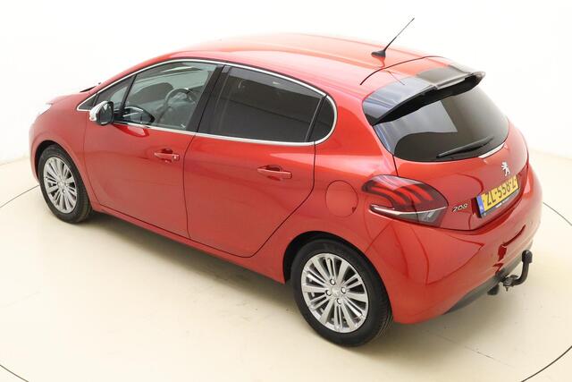 Peugeot 208 1.2 Turbo Allure 82 Pk | Trekhaak | Navigatie | Camera Achter | Cruise Control | Climate Control | LM-Velgen