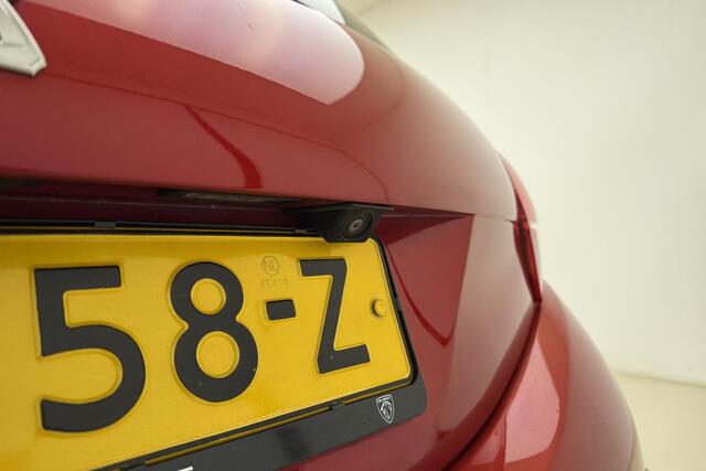 Peugeot 208 1.2 Turbo Allure 82 Pk | Trekhaak | Navigatie | Camera Achter | Cruise Control | Climate Control | LM-Velgen