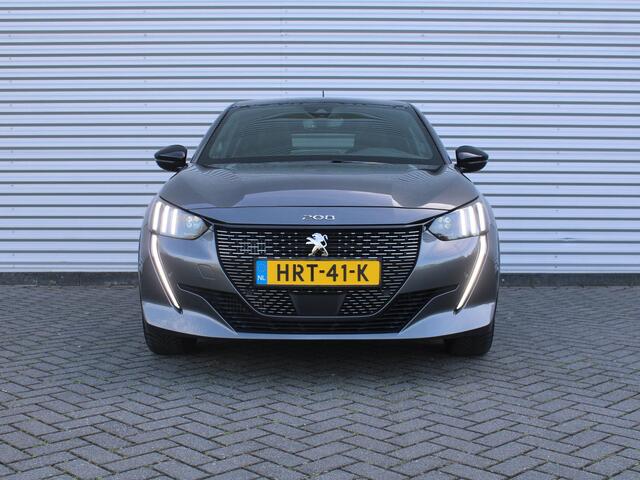 Peugeot 208 1.2 PureTech GT Pack | Stoelverwarming | Pano dak | Camera | Cruise adapt. | Dodehoek detectie | 17" LM | Navi | Clima | Leer/alcantara sportstoelen |