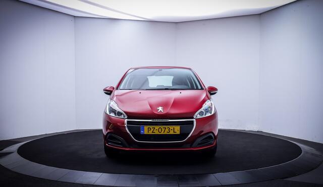 Peugeot 208 1.2T Aut. Allure CARPLAY | NAVI | DAB | AIRCO | CRUISE | BLUETOOTH | PDC