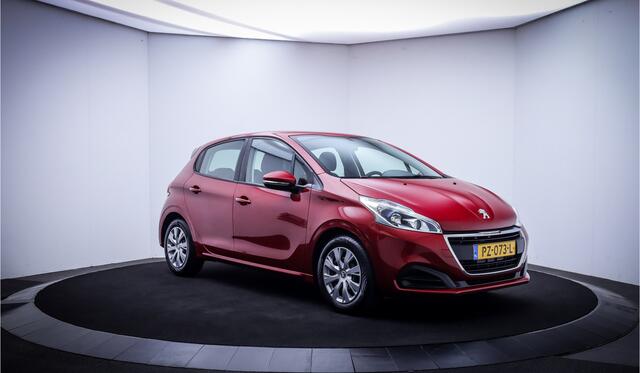 Peugeot 208 1.2T Aut. Allure CARPLAY | NAVI | DAB | AIRCO | CRUISE | BLUETOOTH | PDC