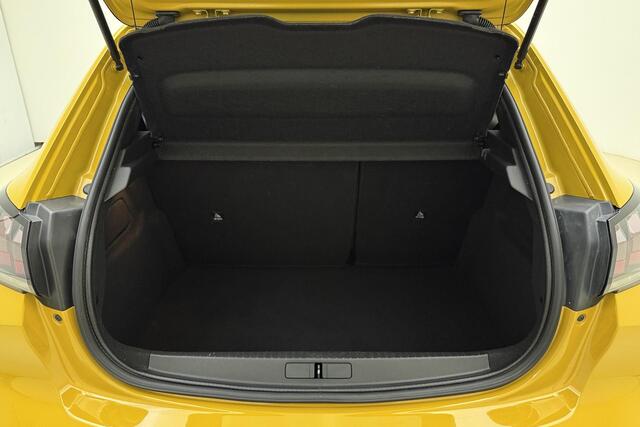 Peugeot 208 1.2 Turbo Active Pack 100 Pk | Navigatie | Cruise Control | Zwart Dak | Airco | Sensoren Achter | LM-Velgen