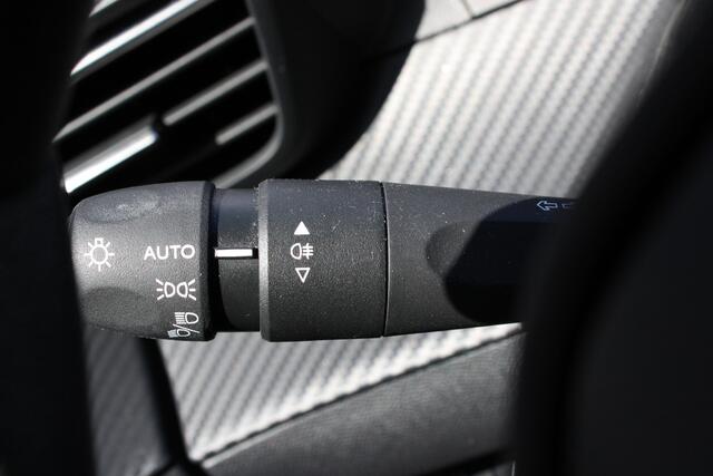 Peugeot 208 1.2 PureTech Like