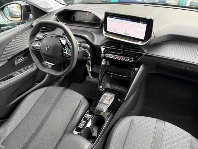 Peugeot 208 1.2 HYBRID 110 e-DCS6 CarPlay, Virtual, LED, *181km*