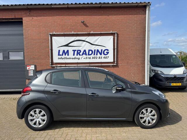 Peugeot 208 1.2 PureTech Blue Lion NAVI AIRCO PDC 5-DEURS 2 SLEUTELS + BOEKJES! AUTO IS NET BINNEN!