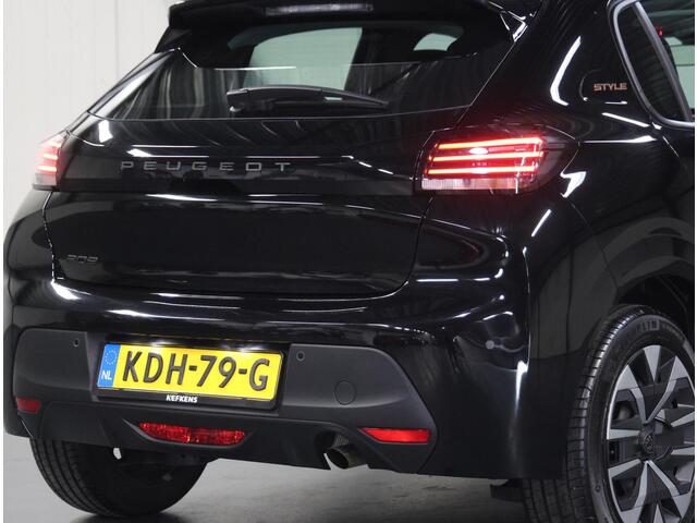 Peugeot 208 1.2 100PK Style | 1ste eigenaar | AppleCarplay/AndroidAuto | Airco | Navigatie | Lederen Stuurwiel | DAB Radio | Cruise Control | LED | Isofix | Bluetooth | Parkeersensoren |