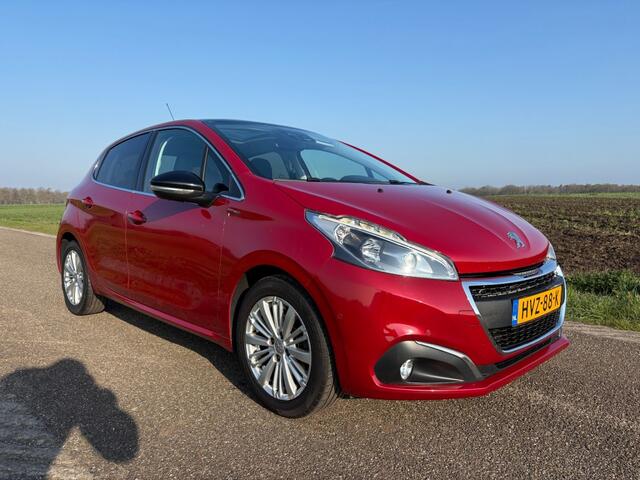 Peugeot 208 1.2 PURETECH GT-LINE / AUTOMAAT / PANO