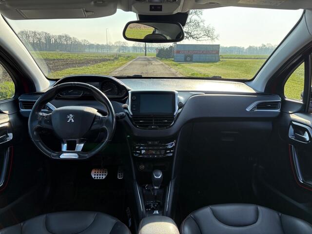 Peugeot 208 1.2 PURETECH GT-LINE / AUTOMAAT / PANO