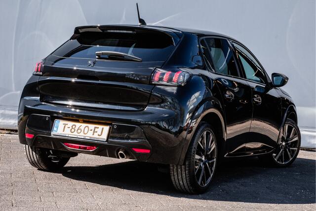 Peugeot 208 1.2 PureTech 100pk GT Sportstoelen/ Camera/ DAB+/ Carplay/ Climate control/ Cruise control