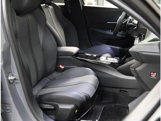 Peugeot 208 1.2 Hybrid 110PK e-DCS6 GT | 1ste eigenaar | AppleCarPlay/AndroidAuto | Navigatie | Adaptive Cruise Control | Keyless | FULL LED | 360'Camera | Isofix | Privacy Glass |