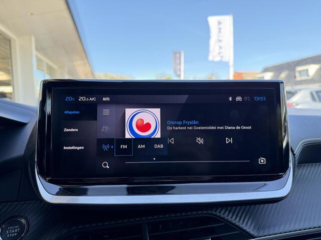 Peugeot 208 1.2 Hybrid 145 e-DCS6 GT | Climate & Cruise Control | Achteruitrijd Camera | AppleCarplay/Android Auto |