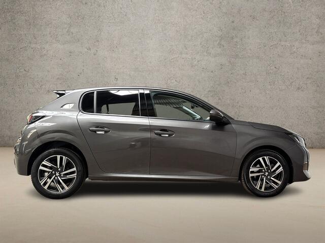 Peugeot 208 1.2 PureTech Allure Sport Automaat (VIRTUAL COCKPIT, APPLE CARPLAY, GROOT NAVI, 360 CAMERA, SPORTSTOELEN, LEDER, ADAPTIVE CRUISE, KEYLESS, NIEUWSTAAT)