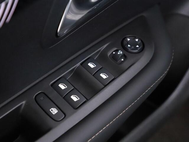 Peugeot 208 1.2T 100pk Allure H.Leder/Ecc/CarPlay/Cruise/Led /Nav/2xPdc