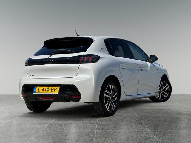 Peugeot 208 Allure Pack 1.2 Turbo 100pk | PARELMOER! | KEYLESS ENTRY | CAMERA | 3D i-COCKPIT® | NAVI | DAB+ | APPLE CARPLAY / ANDROID AUTO | ISOFIX