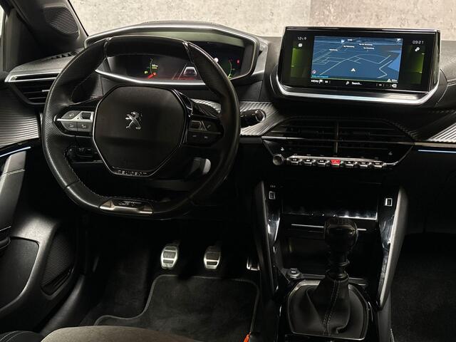 Peugeot 208 1.2 PureTech GT Pack (VIRTUAL COCKPIT, APPLE CARPLAY, GROOT NAVI, STOELVERWARMING, LEDER, 360 CAMERA, SPORTSTOELEN, GETINT GLAS, ADAPTIVE CRUISE, NIEUWSTAAT)