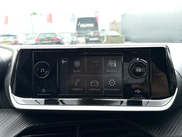 Peugeot 208 Benzine 5-deurs 1.2 * Airco * Cruise Control * DAB Radio * Wit * Vingerhoets; Vierde Generatie Eersteklas Service. Al meer dan 100 jaar een begrip in de Brabantse Kempen