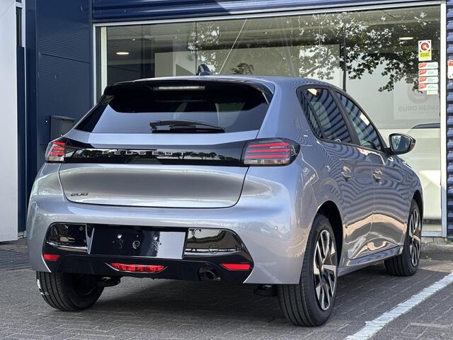 Peugeot 208 1.2 Turbo 100 Business | Navigatie | Parkeercamera/-sensoren | Apple Carpay/Android Auto | Full LED | Cruise Control | DAB | Airco | Getint glas |