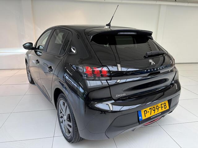Peugeot 208 1.2 PureTech Active .