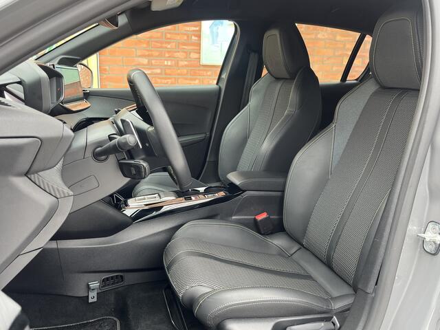 Peugeot 208 Hybrid 145 e-DCS6 GT | Keyless | Camera voor + achter | Carplay/Android Auto | Adaptive Cruise Control | Climate Control |