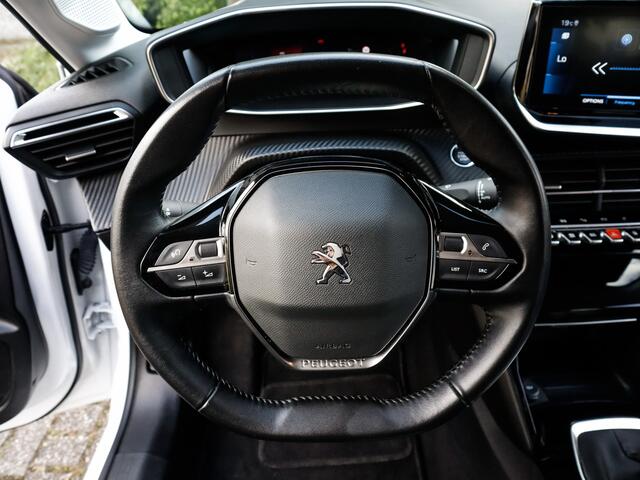 Peugeot 208 1.2 PureTech 100 Allure 1e-Eig. & Dealer-Onderh. BOVAG-Garantie. NL-Auto.
