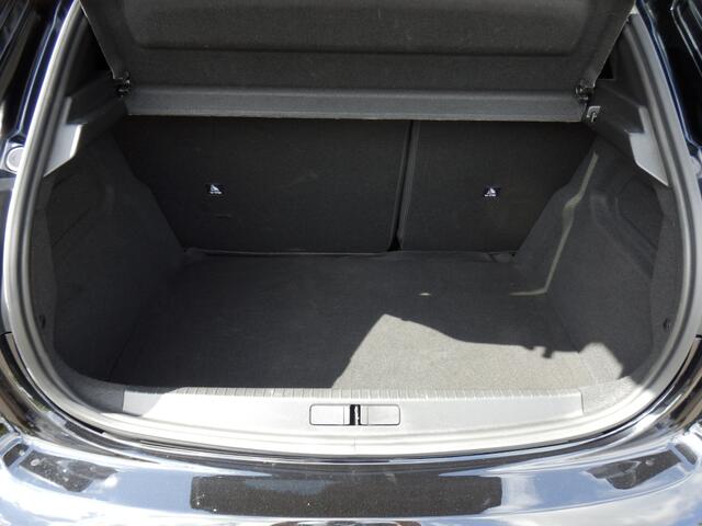 Peugeot 208 1.2 Hyb 145 GT