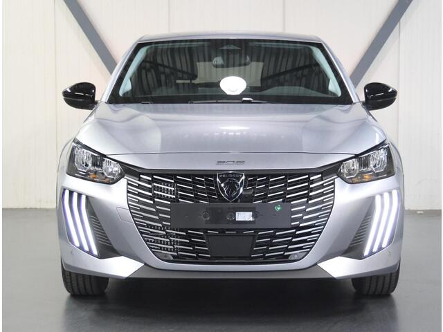Peugeot 208 Hybrid 100 e-DCS6 Allure | Camera Voor/Achter | Dodehoekdetectie | ClimateControl | Navigatie | CruiseControl | AppleCarPlay/AndroidAuto | Keyless Start |