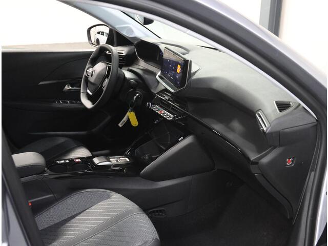Peugeot 208 Hybrid 100 e-DCS6 Allure | Camera Voor/Achter | Dodehoekdetectie | ClimateControl | Navigatie | CruiseControl | AppleCarPlay/AndroidAuto | Keyless Start |