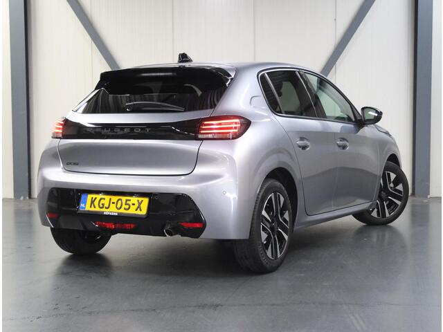 Peugeot 208 1.2 100PK Allure | 1ste eigenaar | AppleCarplay/Android Auto | LMV | Cruise Control | Climate Control | FULL LED | Isofix | Privacy Glass | DAB Radio |