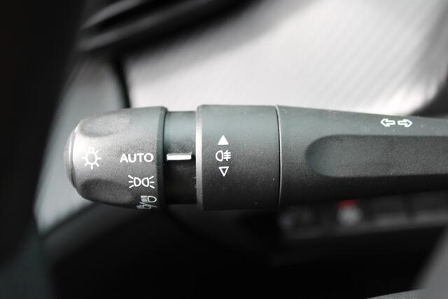 Peugeot 208 1.2 PureTech Like//Airco//5drs//55.281km!!