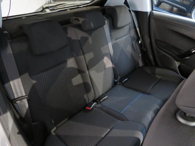 Peugeot 208 1.2 PureT. Signature