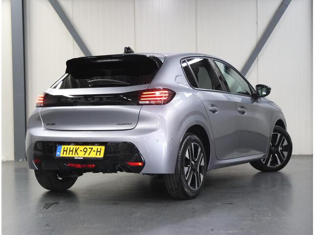 Peugeot 208 1.2 Hybrid 110PK e-DCS6 Allure | 1ste eigenaar | AppleCarplay/AndroidAuto | AUTOMAAT | Parkeersensoren | 360'Camera | FULL LED | Navigatie | Lederen Stuurwiel | Climate Control | Adaptief Cruise Control | 16" LMV | Isofix | Privacy Glass |