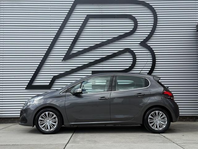 Peugeot 208 1.2 PureTech Blue Lease Executive 2e Eigenaar|Navi|Carplay|D-riem vv in 2025|Trekhaak|PDC|Clima|N.A.P|APK tot 02-2027