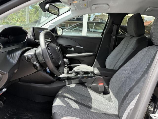 Peugeot 208 1.2T 100pk Allure | Achteruitrijcamera | Afneembare trekhaak | Navigatie | Adaptive Cruise | Climate Control