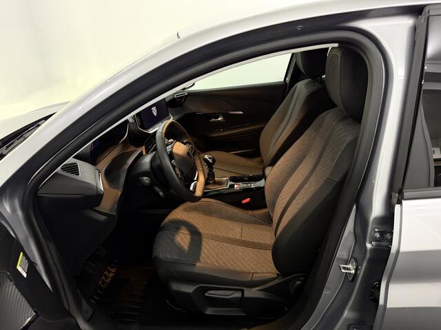 Peugeot 208 1.2 PureTech 100 GT Parkeersensoren, Apple carplay, Virtual desk, Cruise control, Lichtmetalen, Half leder, Clima