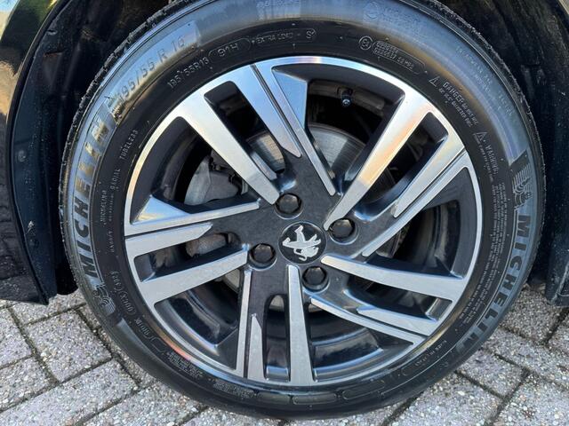 Peugeot 208 1.2 Automaat 101PK Allure, Climatcntrl, Cruisecontrl, Navi, PDC, LM-Velgen