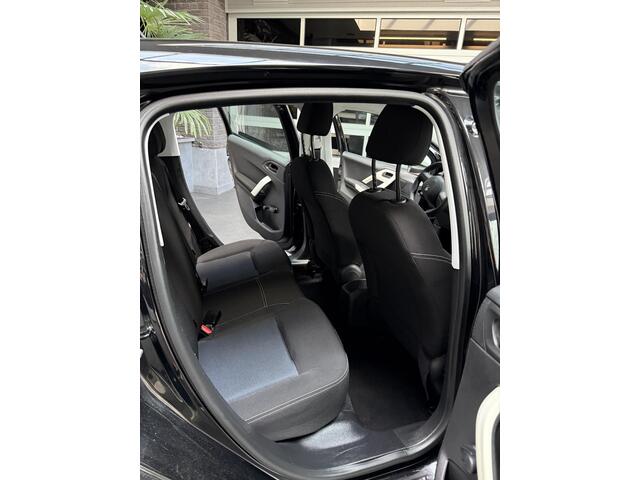 Peugeot 208 1.2 Like Nieuwe distributie riem incl grote beurt
