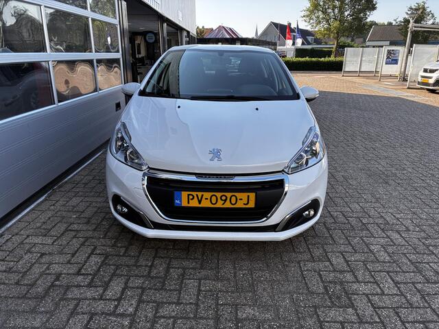Peugeot 208 1.2 PureTech Blue Lion