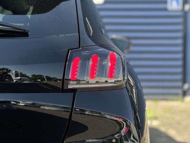 Peugeot 208 1.2 PureTech Allure Pack | Adaptive Cruise Control | Parkeercamera/-sensoren | Keyless Start | Apple Carplay/Android Auto | Climate Control | i-Cockpit | Navigatie | DAB | Full LED | Dealer Onderhouden |