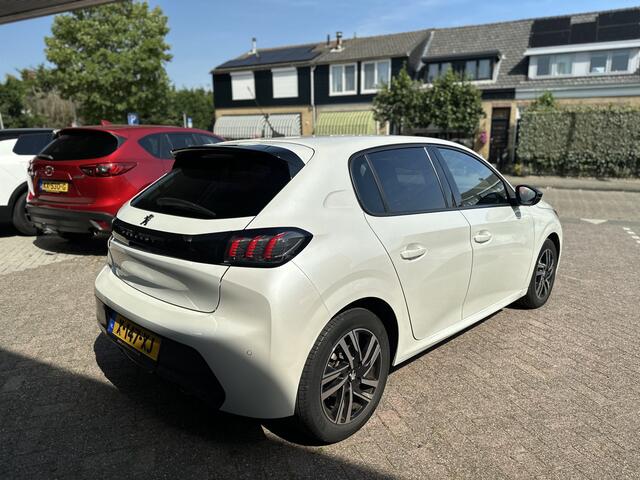 Peugeot 208 1.2 PureTech Allure 100PK Ecc/Apple Carplay/Android Auto