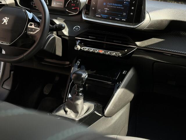 Peugeot 208 1.2 PureTech Allure 100PK Ecc/Apple Carplay/Android Auto