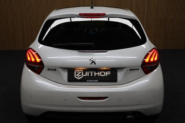 Peugeot 208 1.2 PureTech GT-Line | Panoramadak | Cruise-control | Camera | Clima | Parkeersensoren V+A | Parkeerassistent | Apple Carplay & Android Auto | Navigatie | LM Velgen
