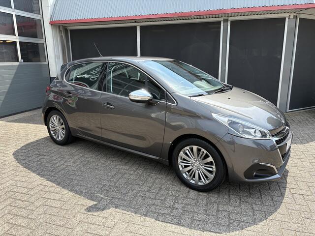 Peugeot 208 1.2 PureTech Blue Lease Allure