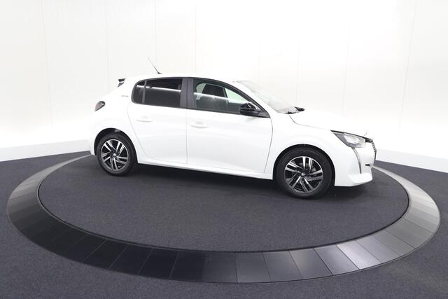 Peugeot 208 1.2 PureTech Style | Parkeersensoren | Navigatie | Apple Carplay