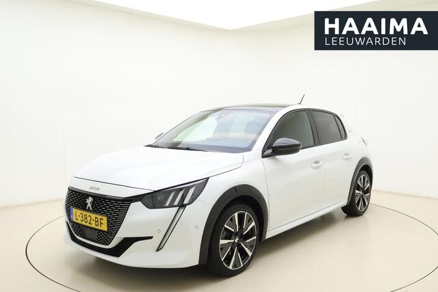 Peugeot 208 1.2 PureTech GT | Afneembare Trekhaak | Achteruitrijcamera | Panoramadak | Cruise control | Airco | Stoelverwarming | Climate control | Interieurverlichting | Stuurbediening | Sportstuurwiel |