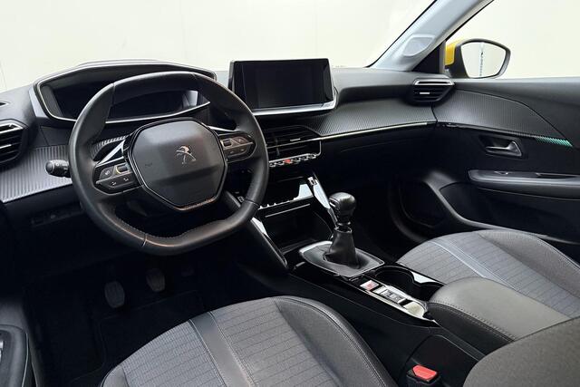 Peugeot 208 1.2T Allure 100pk | Climate Control | Achteruitrijcamera | LED koplampen | 3D Cockpit | 16'' Lichtmetalen velgen | Apple Carplay & Android Auto | 1e eigenaar