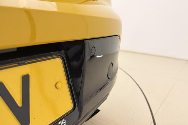 Peugeot 208 1.2T Allure 100pk | Climate Control | Achteruitrijcamera | LED koplampen | 3D Cockpit | 16'' Lichtmetalen velgen | Apple Carplay & Android Auto | 1e eigenaar